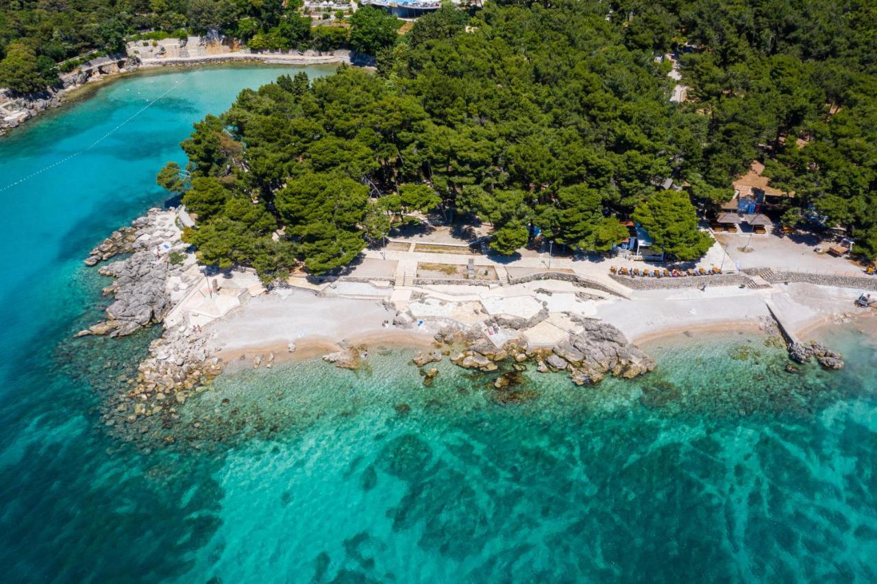 Villa Lovorka - Hotel Resort Drazica Krk Town Dış mekan fotoğraf