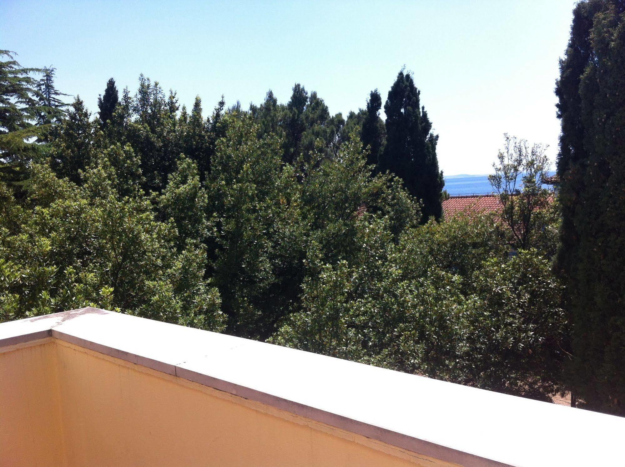 Villa Lovorka - Hotel Resort Drazica Krk Town Dış mekan fotoğraf