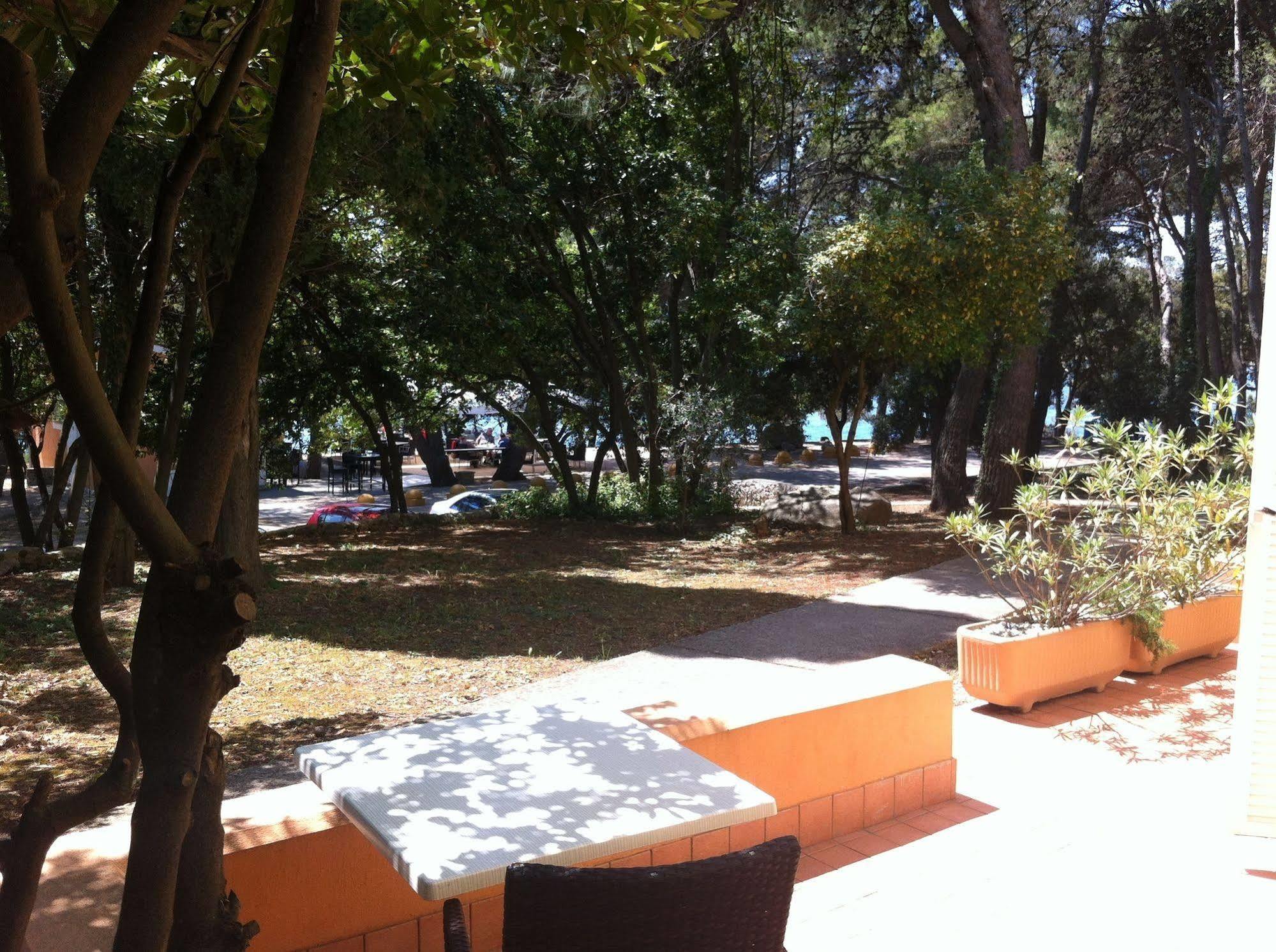 Villa Lovorka - Hotel Resort Drazica Krk Town Dış mekan fotoğraf